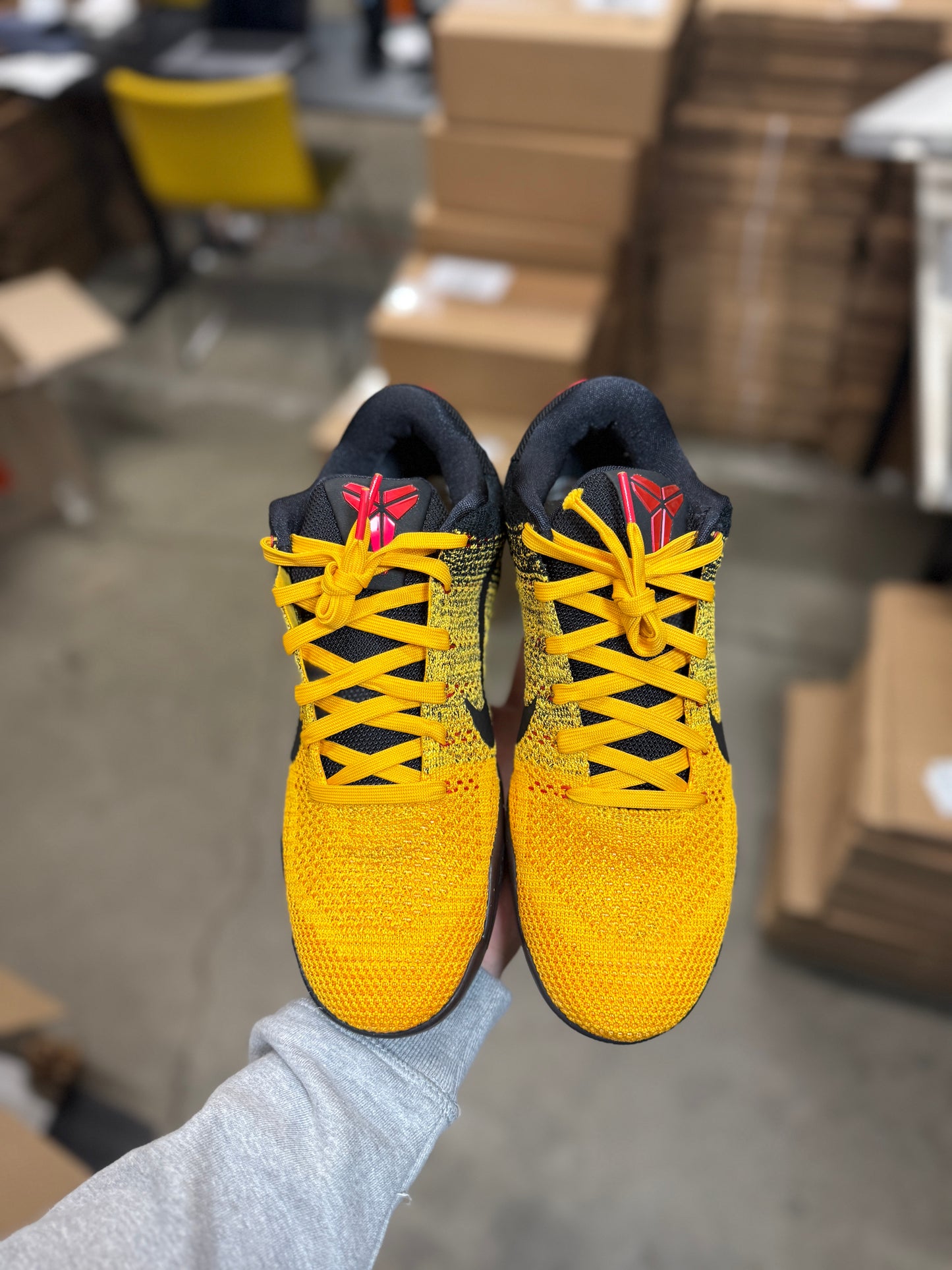 Kobe 11 Bruce Lee (9)