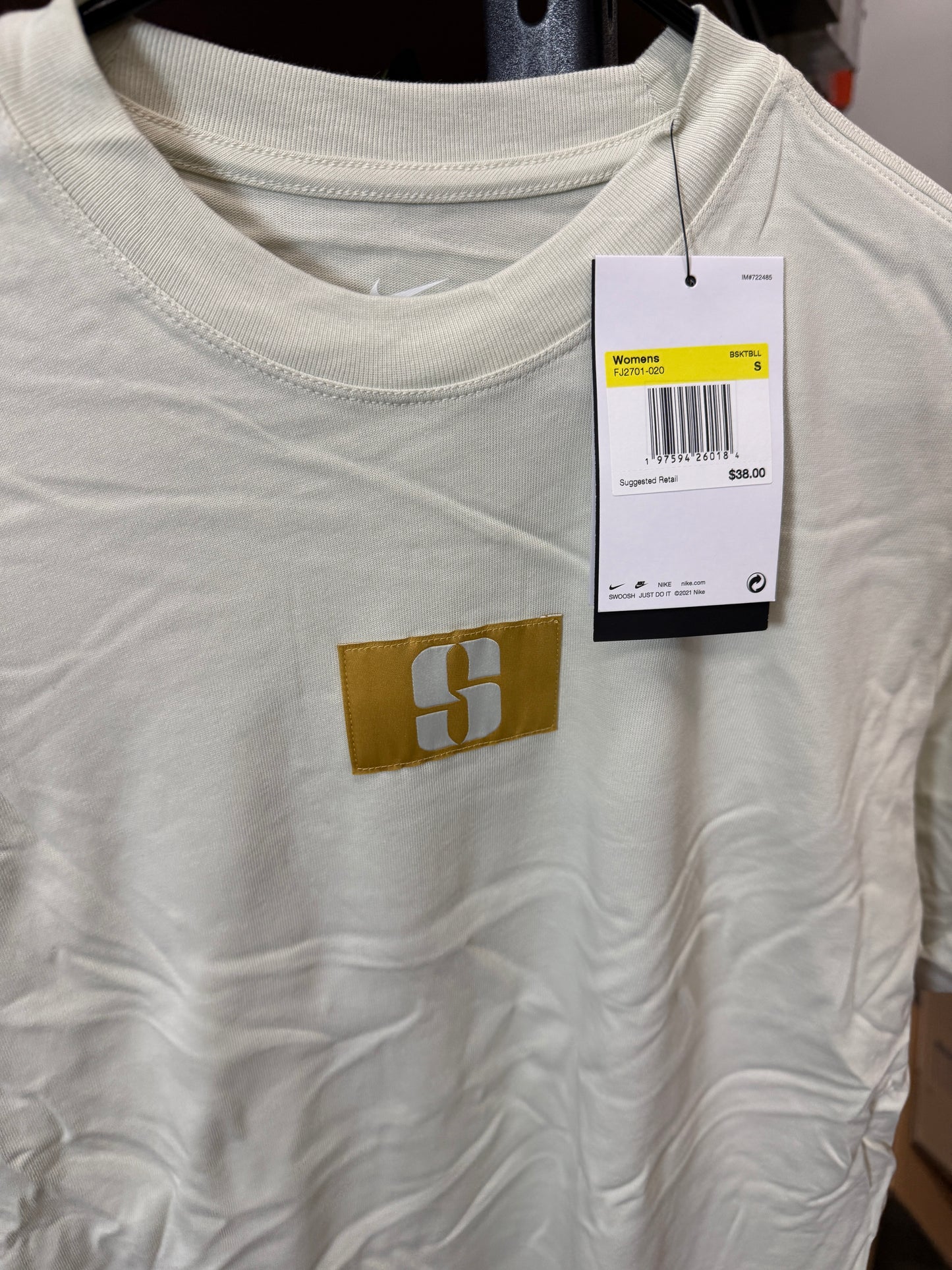 Sabrina Eybl tee