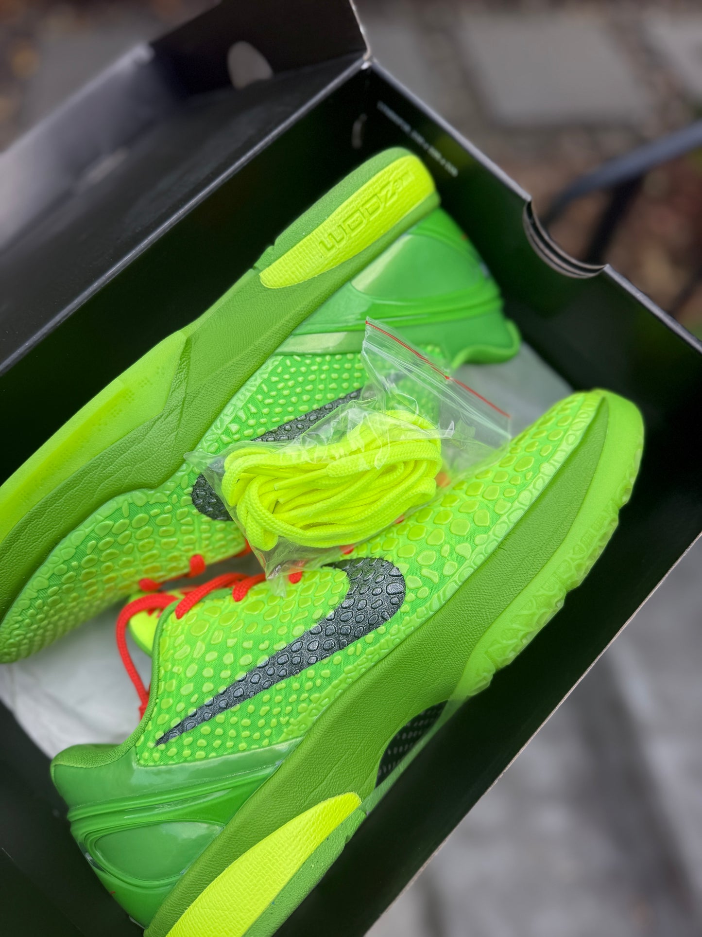Grinch (size 9.5)
