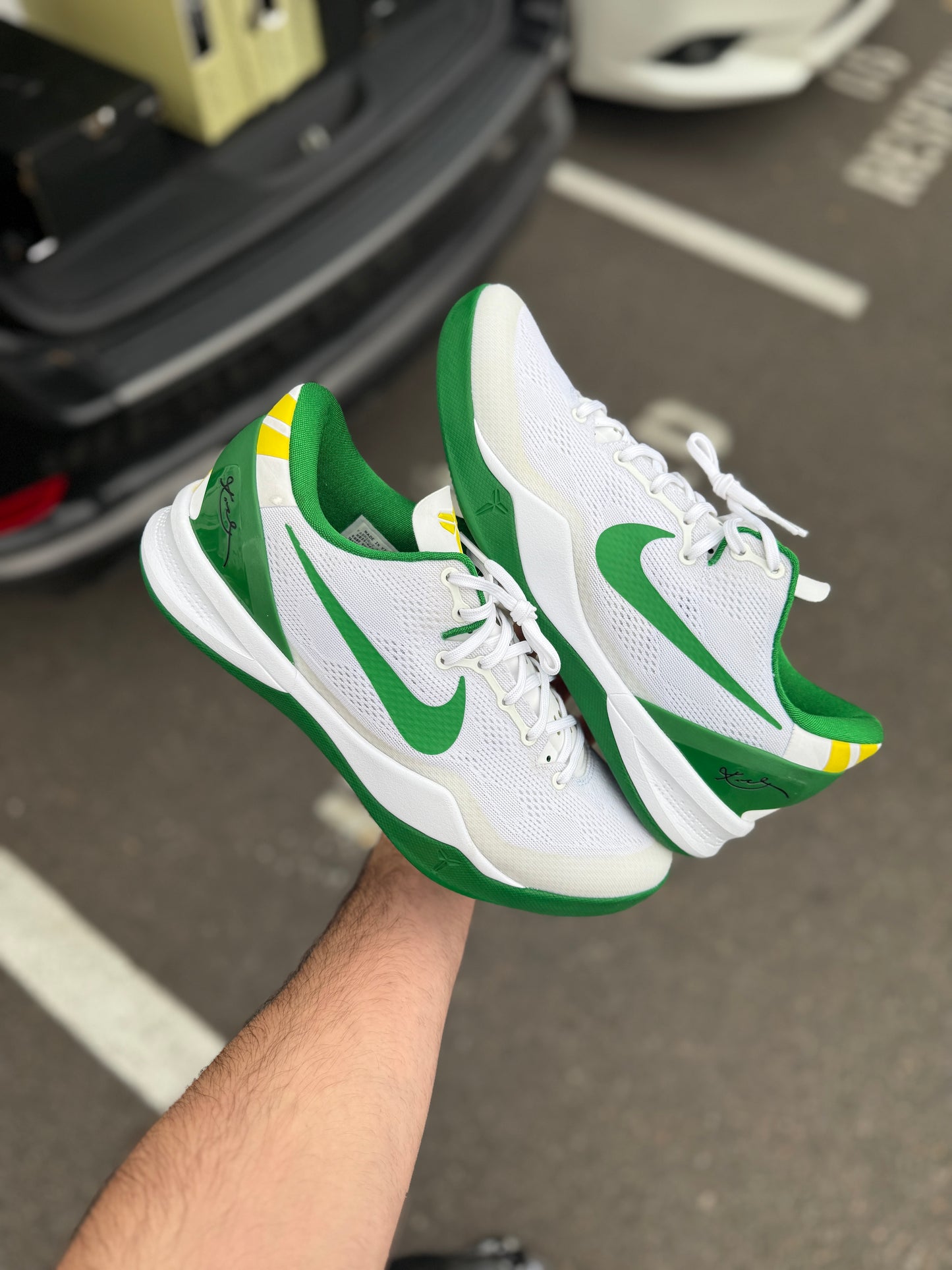 Kobe 8 Oregon PE (size 11)