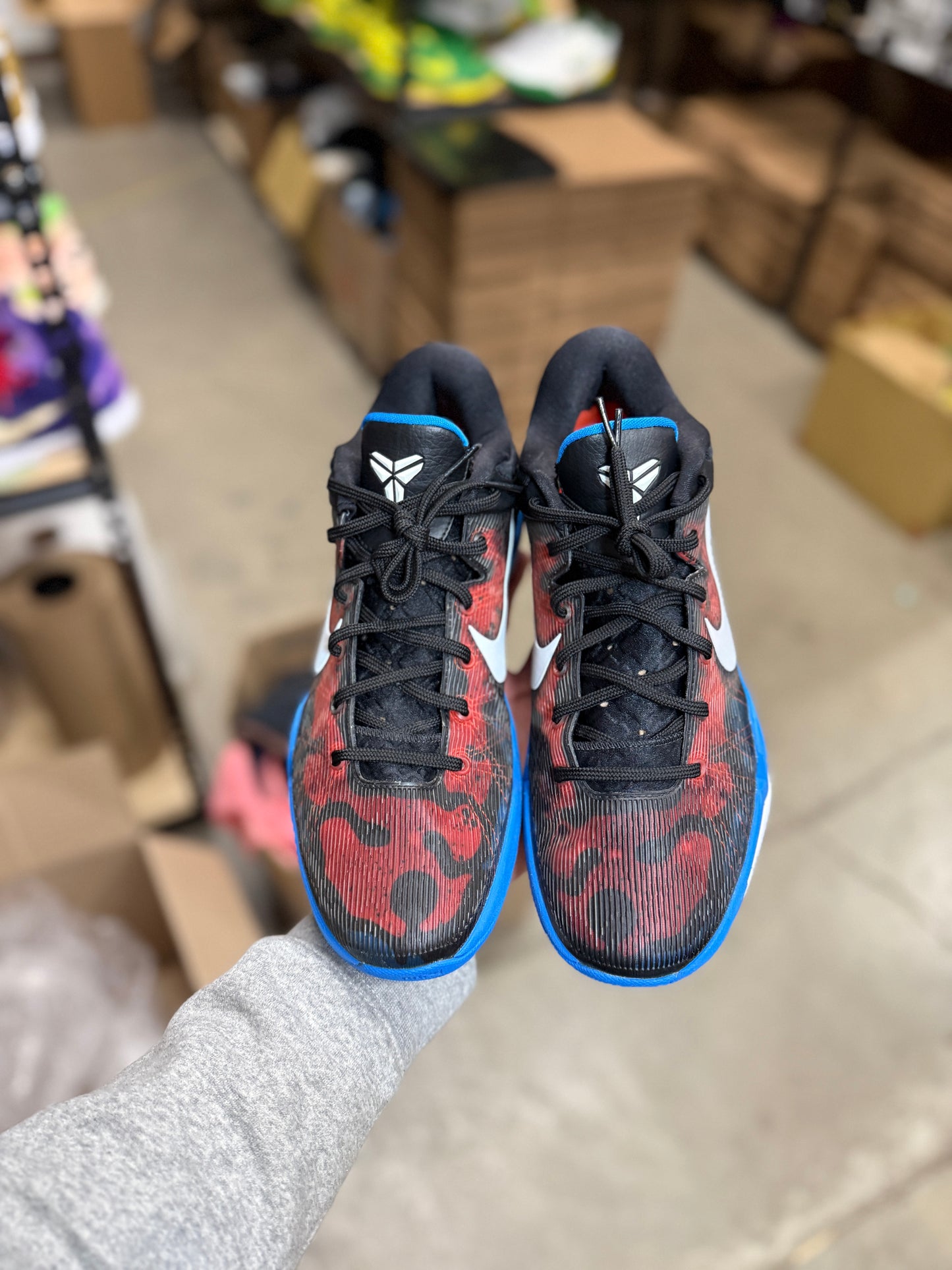 Kobe 7 Dart Frog (11.5)