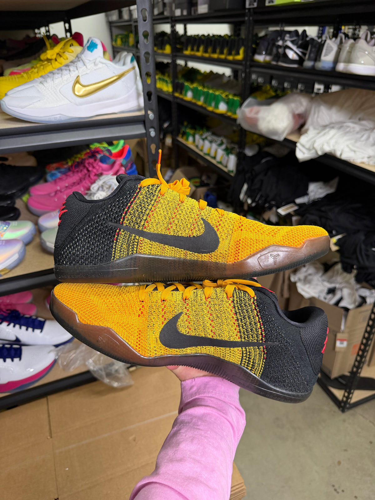 Kobe 11 Bruce Lee (13)
