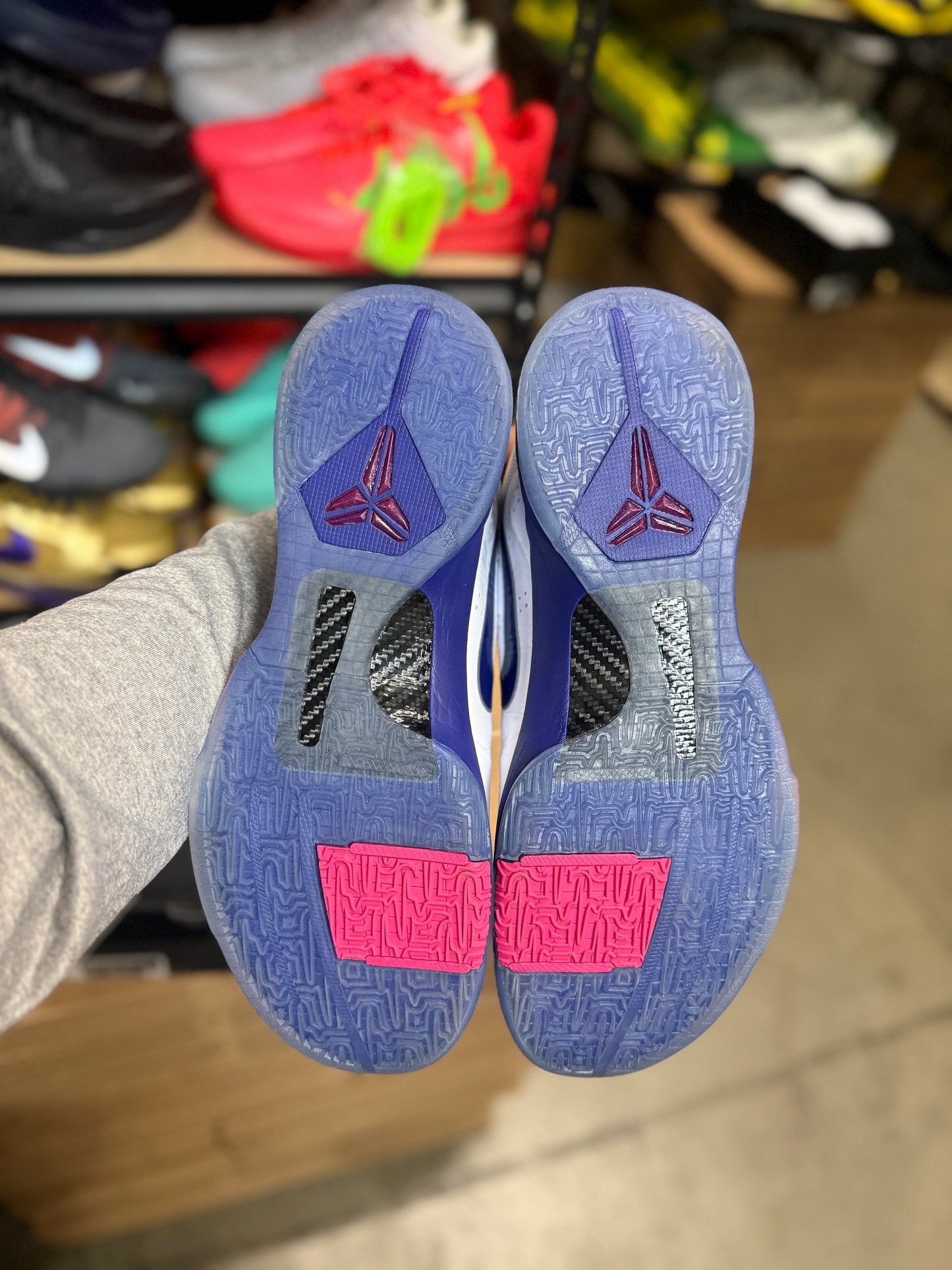Kobe 5 Kay Yow (13.5)