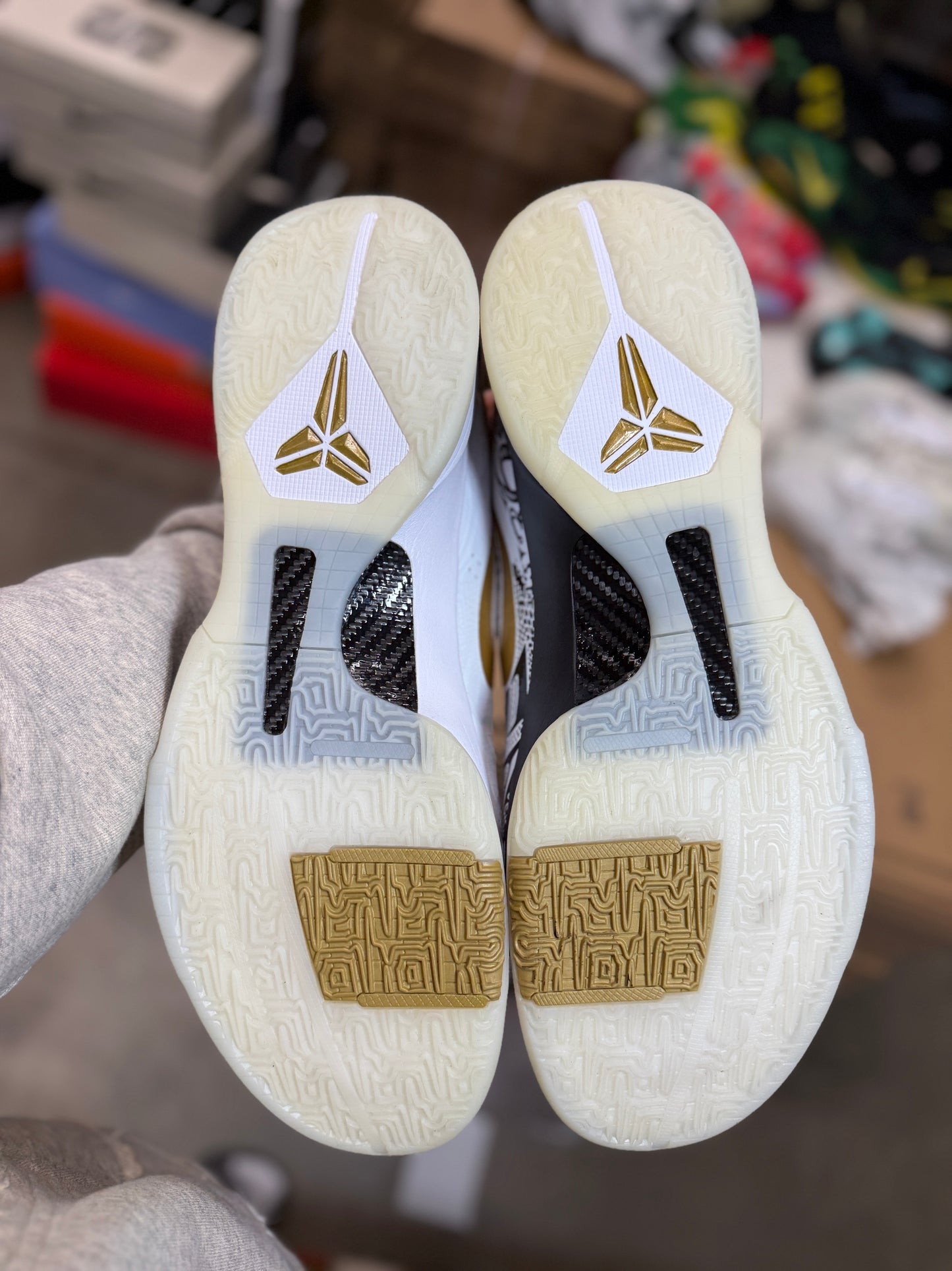 Kobe 5 Big Stage (18)