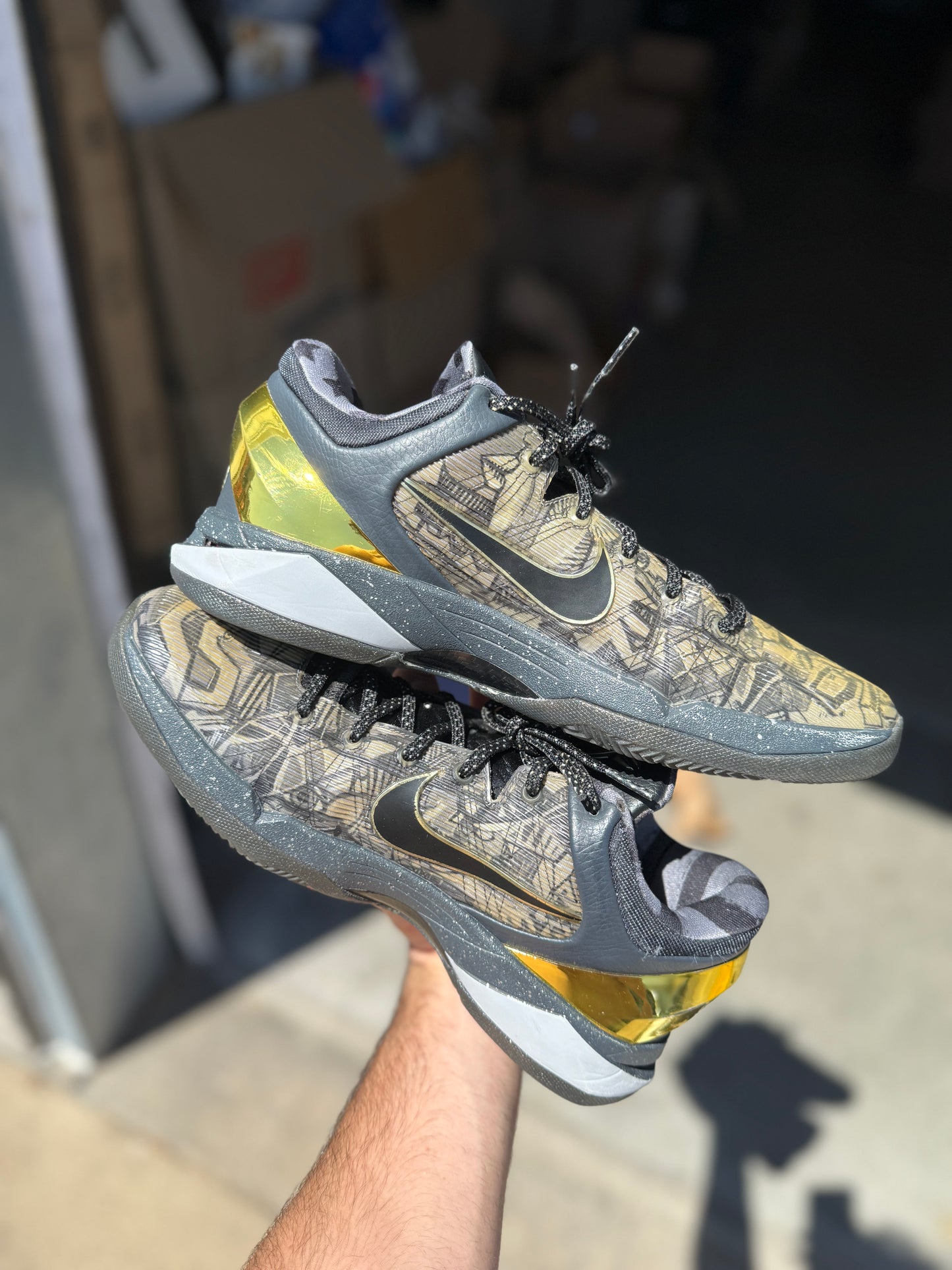 Preludes 7s (size 9.5)