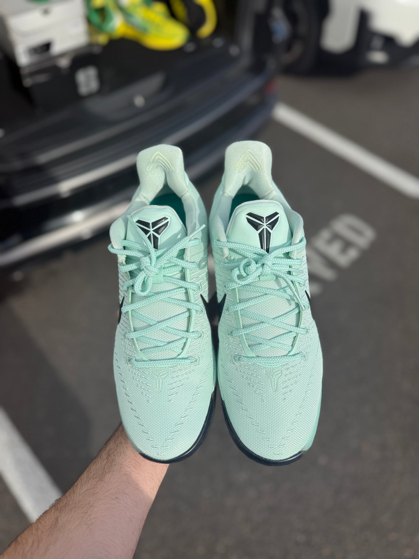 Kobe AD Igloo (size 11.5)