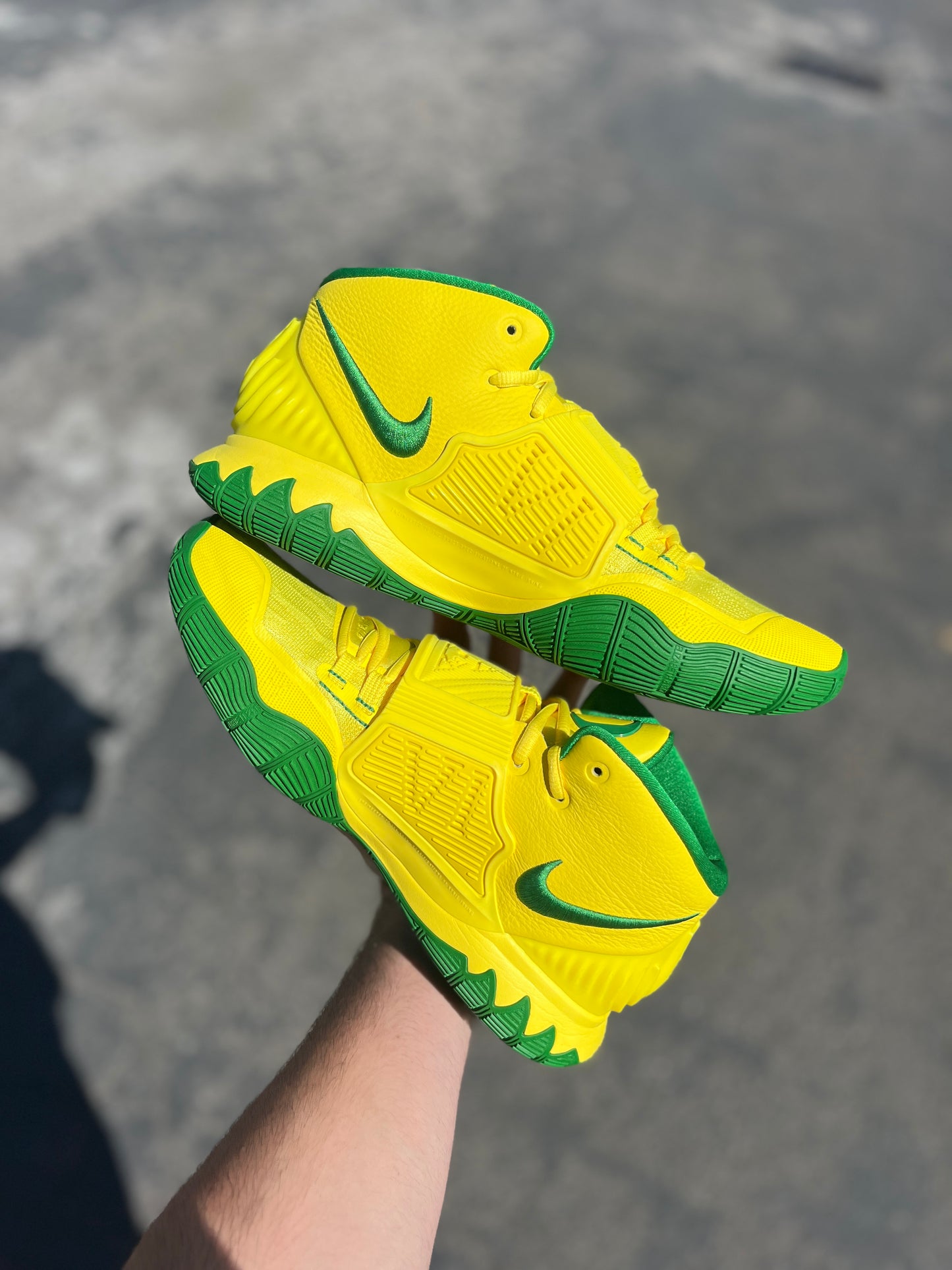 Kyrie Oregon PE (size 11)