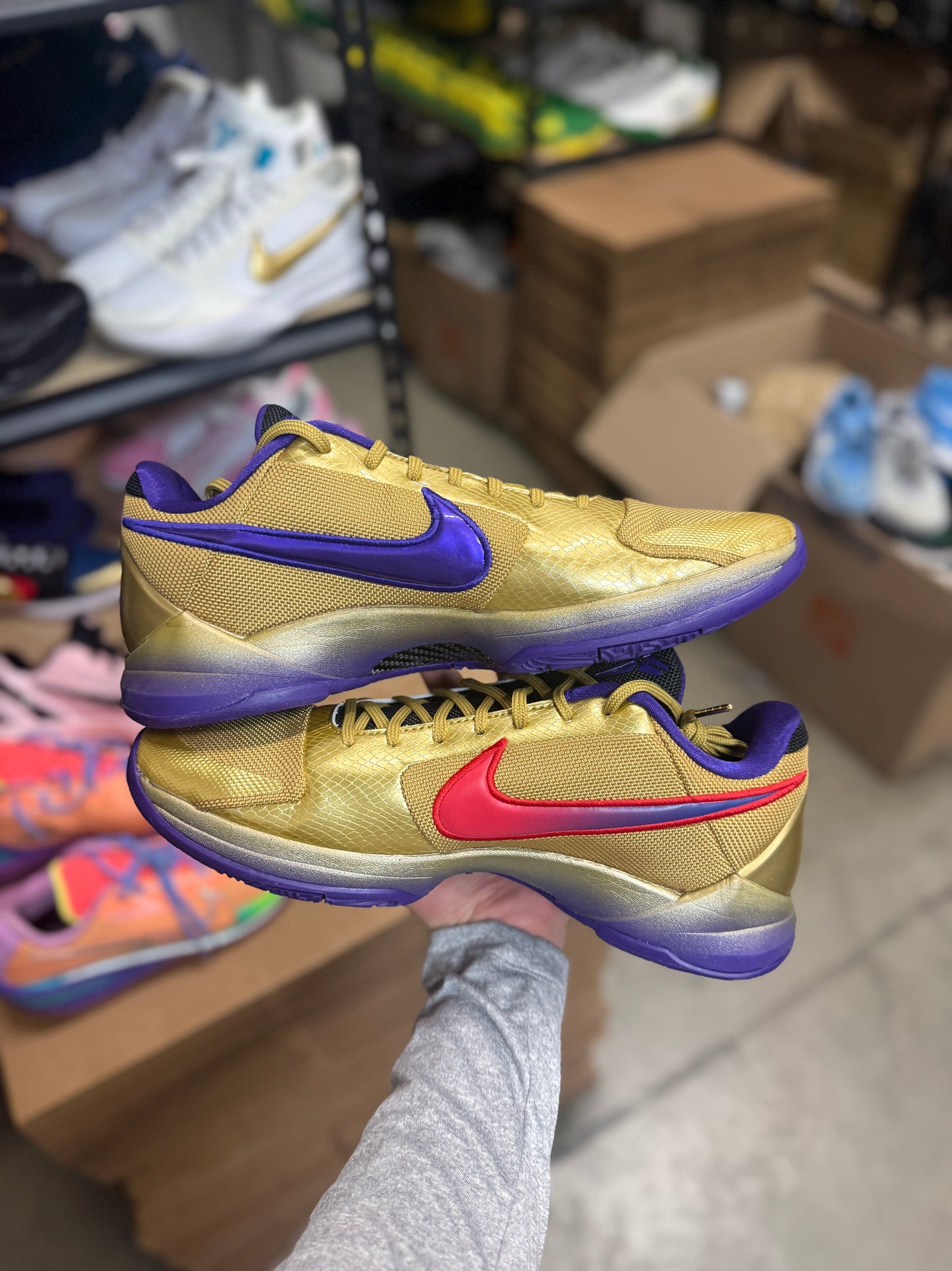 Kobe 5 Undefeated (13)
