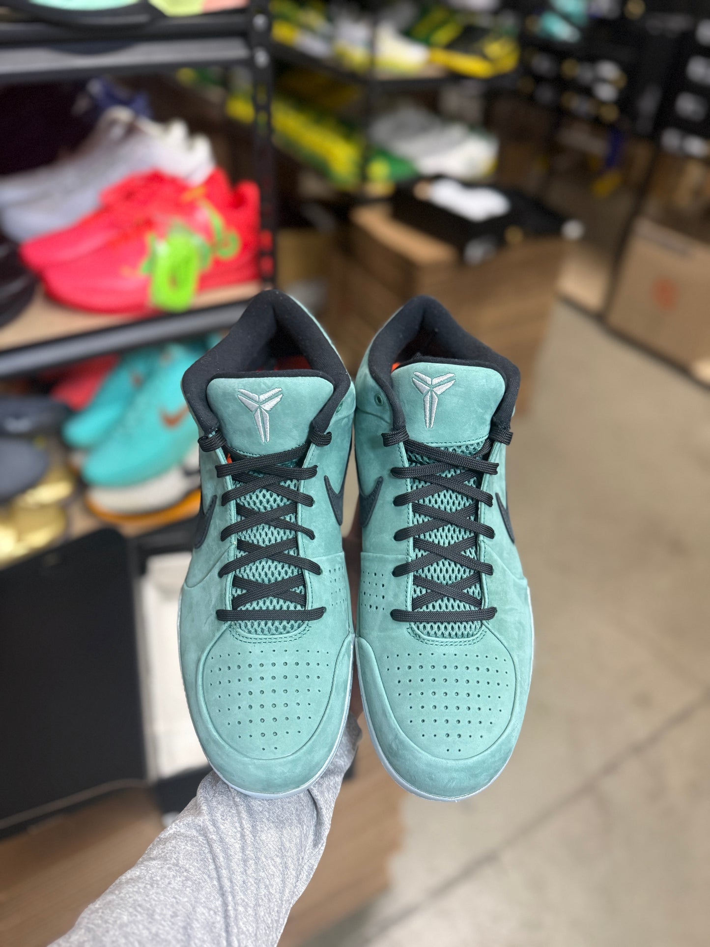 Kobe 4 Girl Dad (13.5)