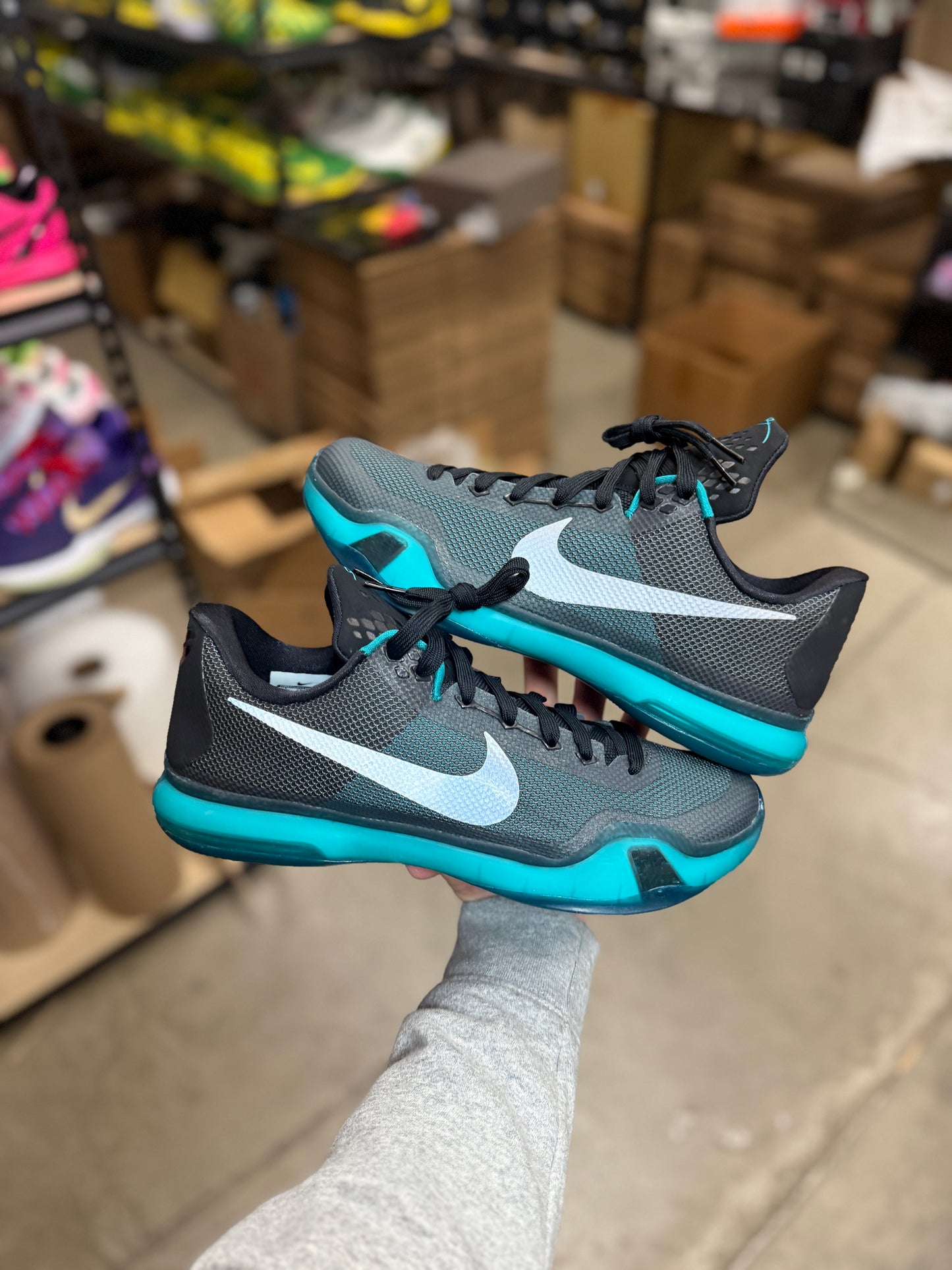 Kobe 10 (10.5)
