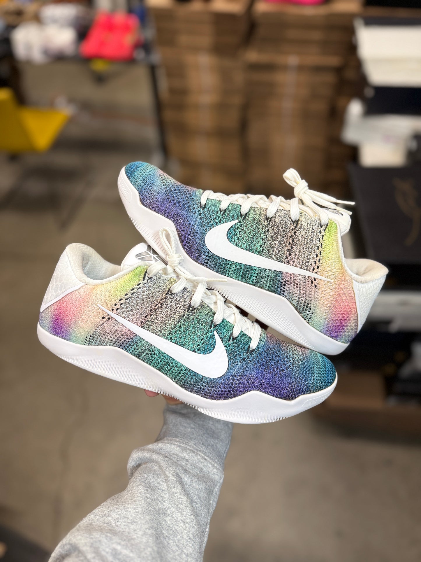 Kobe 11 Northern lights (10.5)