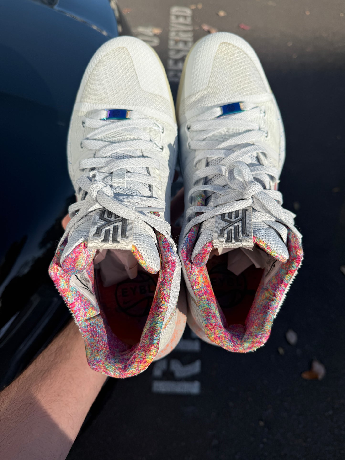 Kyrie Eybl (size 12)