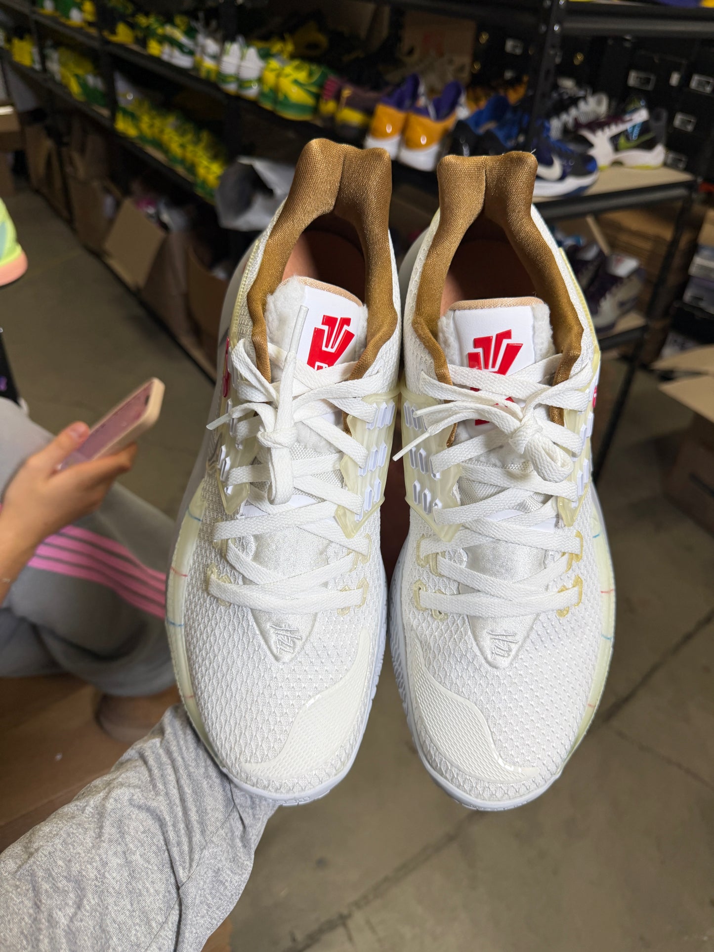 Kyrie 2 SpongeBob (14)