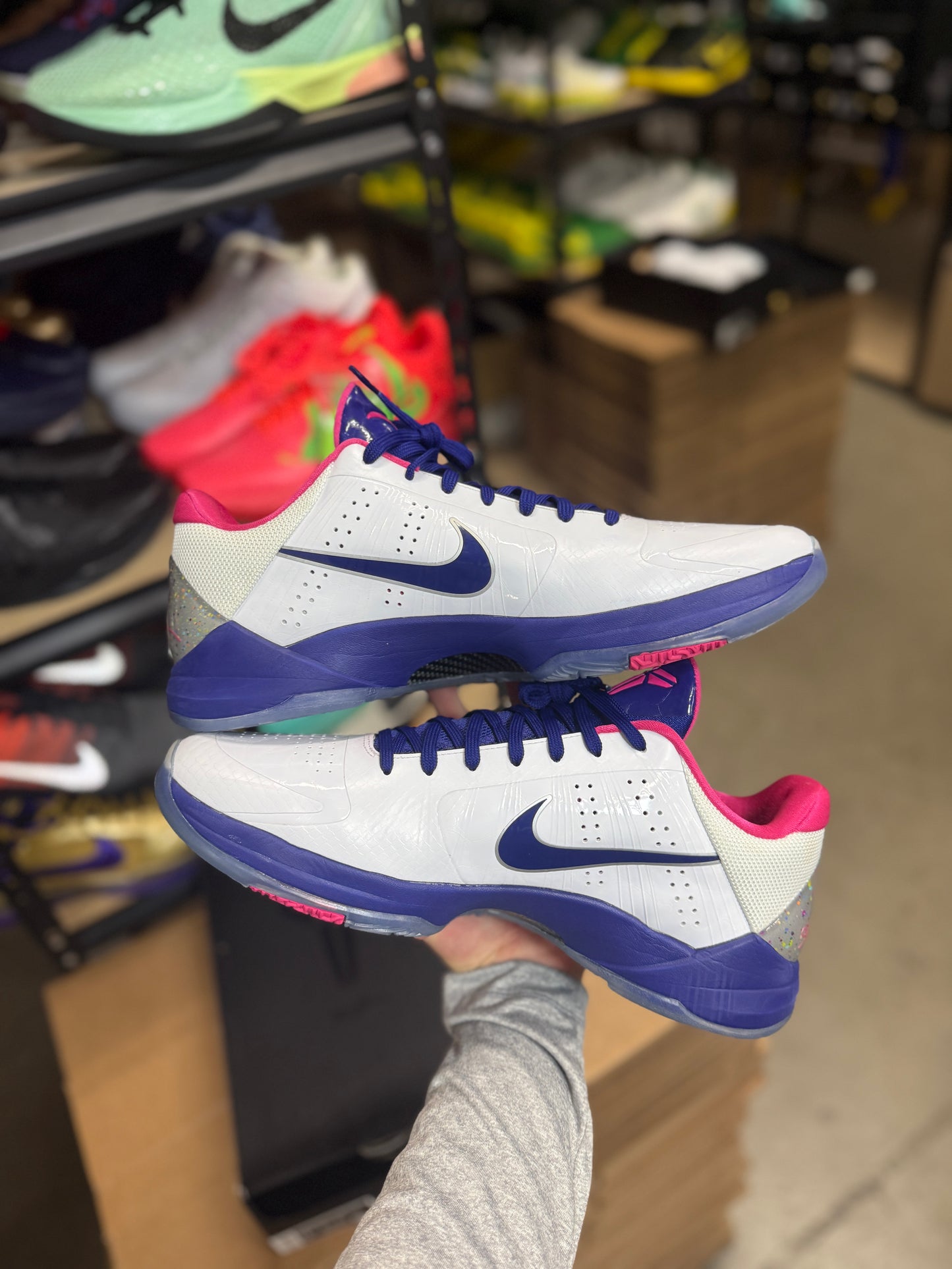 Kobe 5 Kay Yow (13.5)