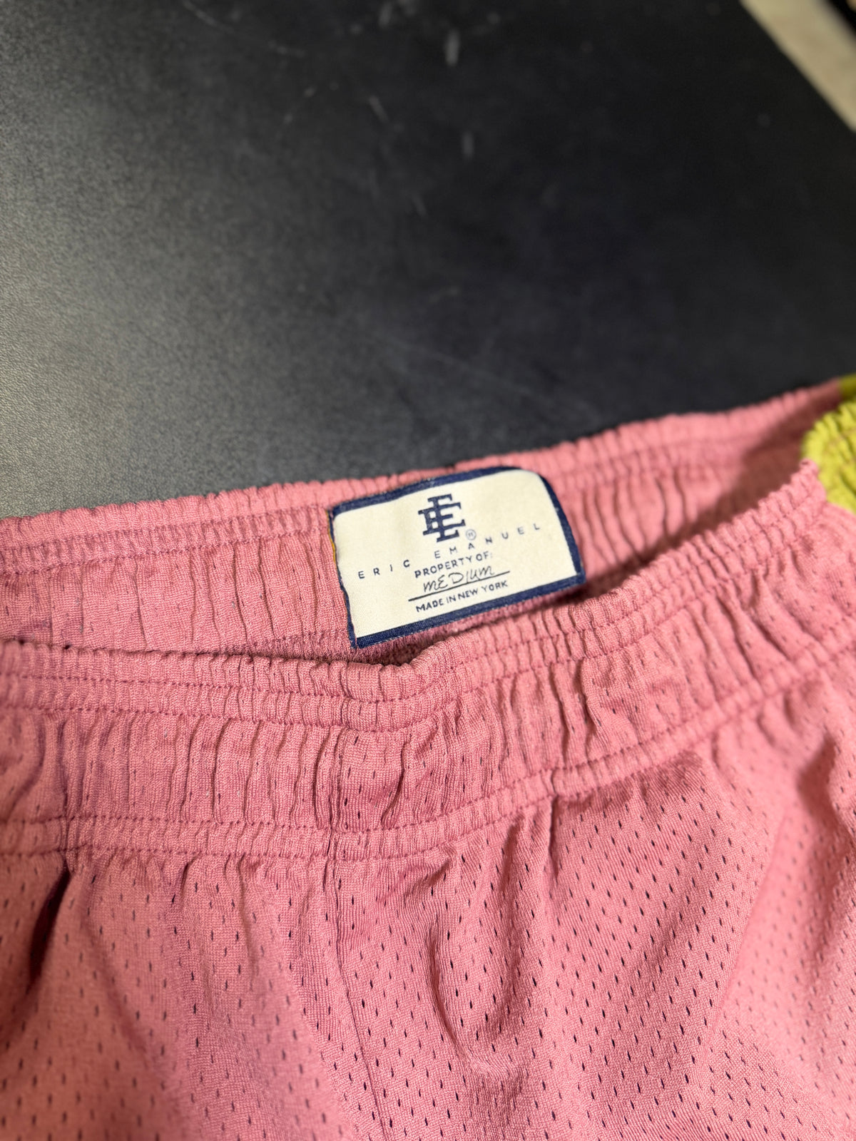 EE shorts (M)