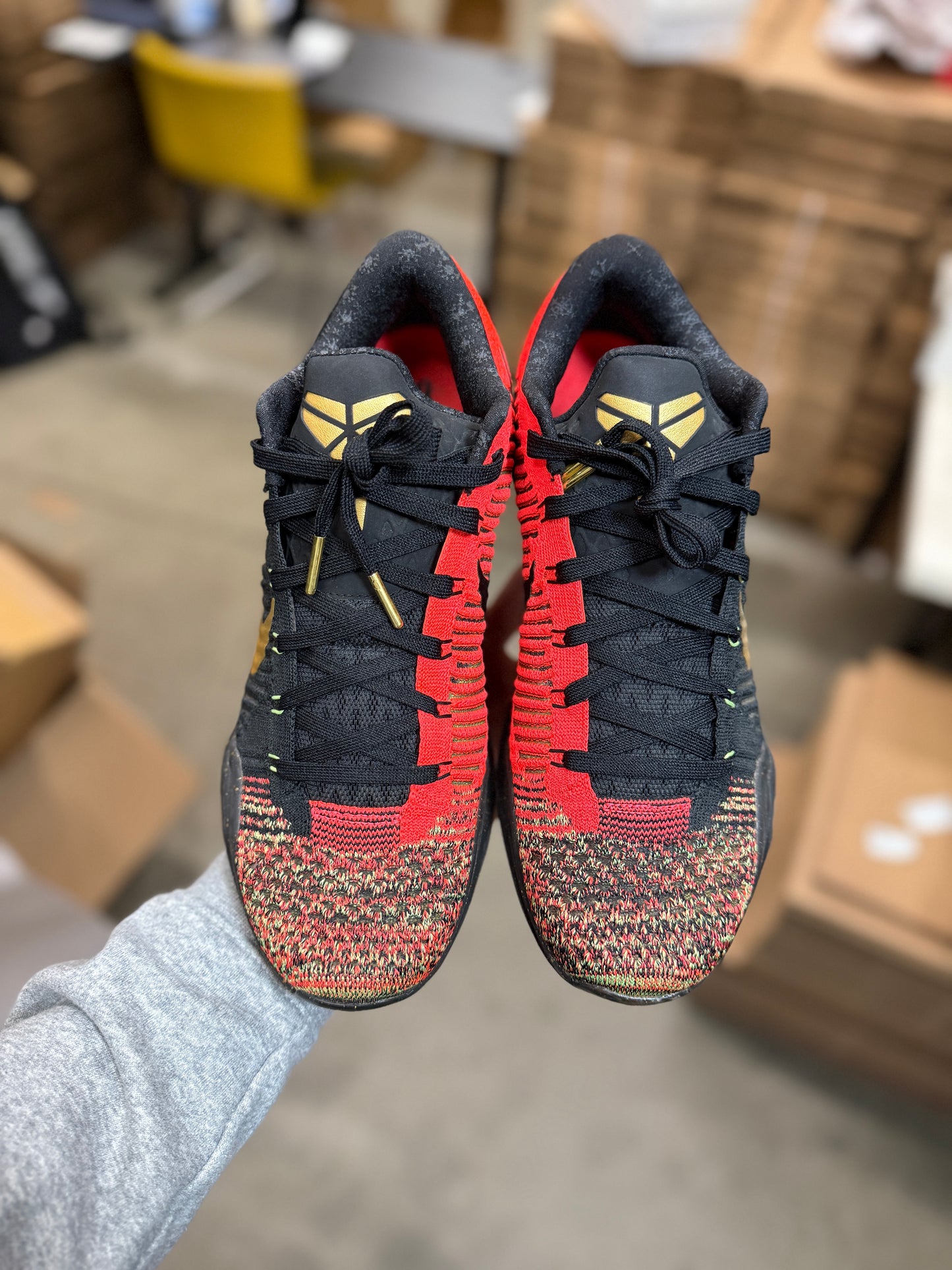 Kobe 10 Christmas (10)