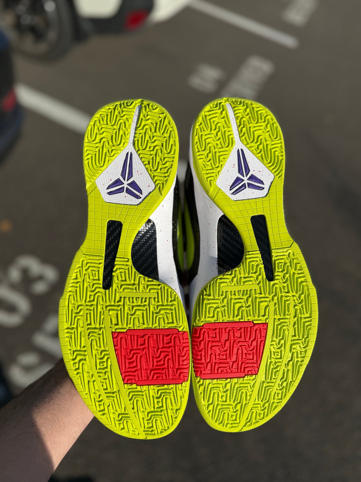 Kobe 5 Chaos (size 15)