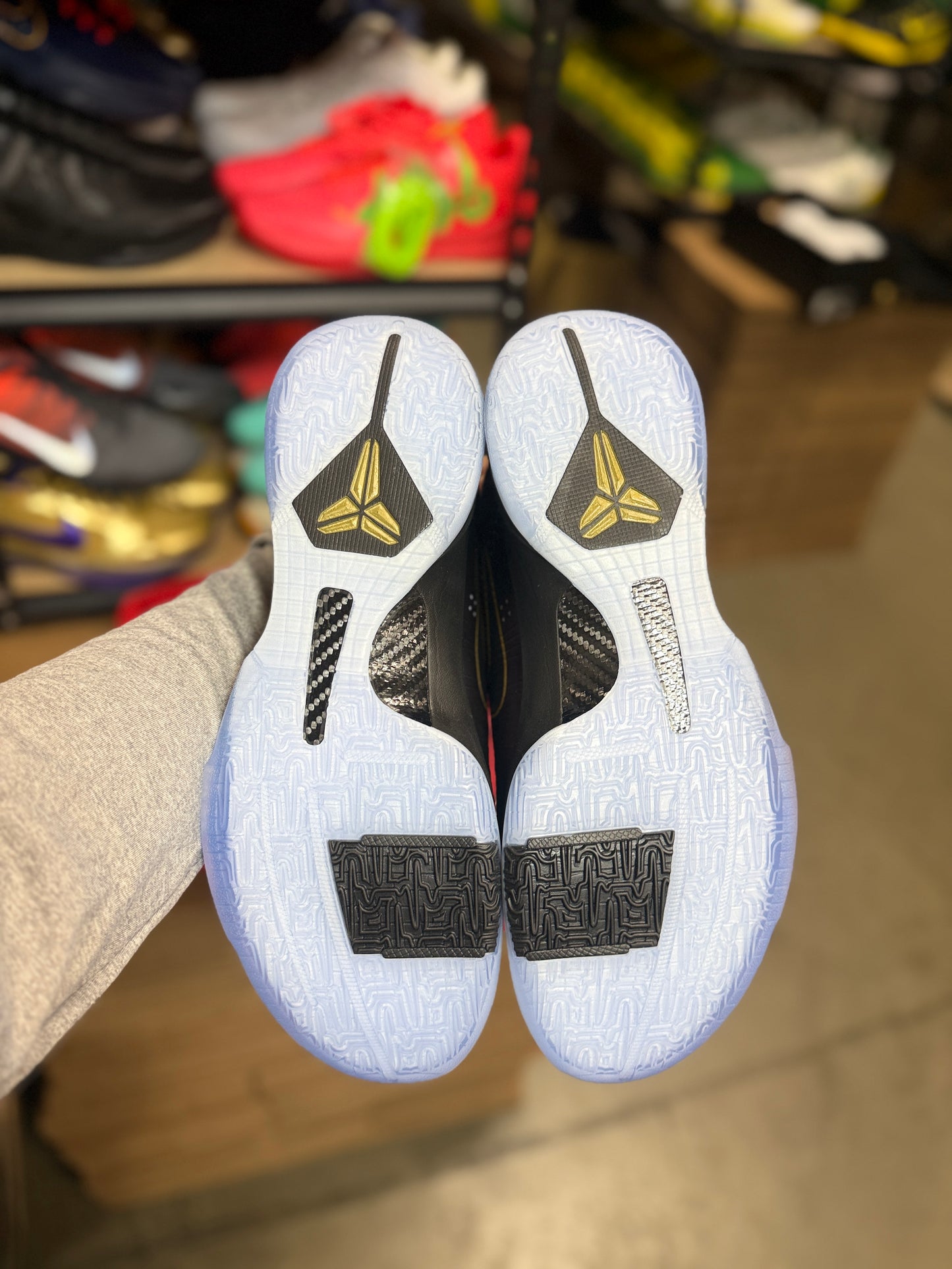 Kobe 5 Yotm (13.5)