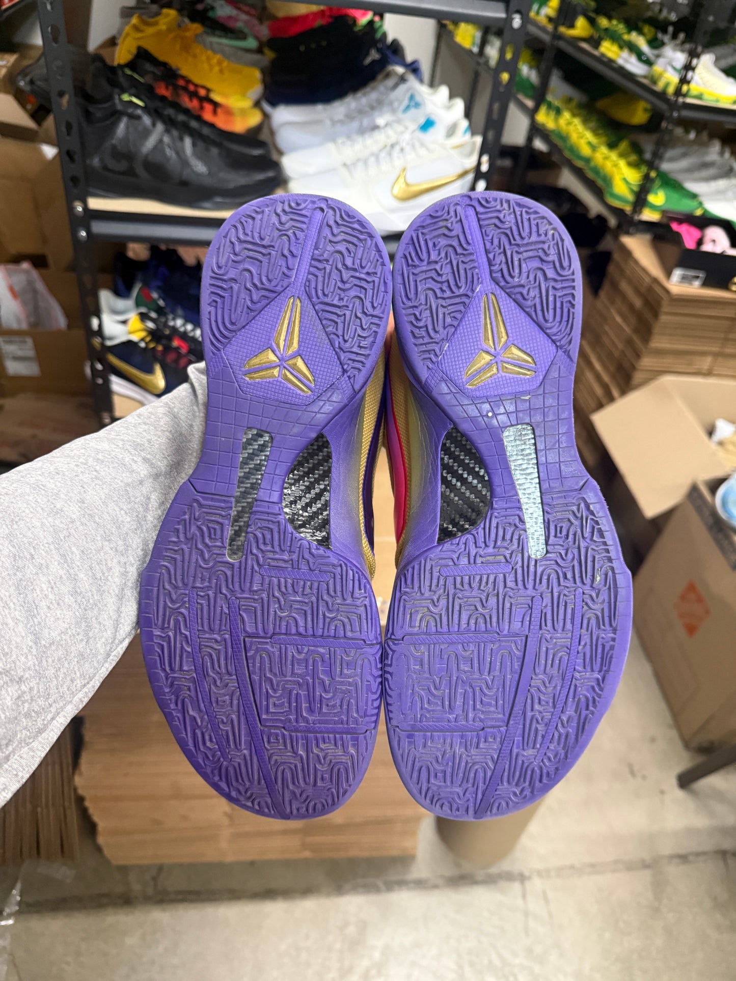 Kobe 5 Undefeated (13)
