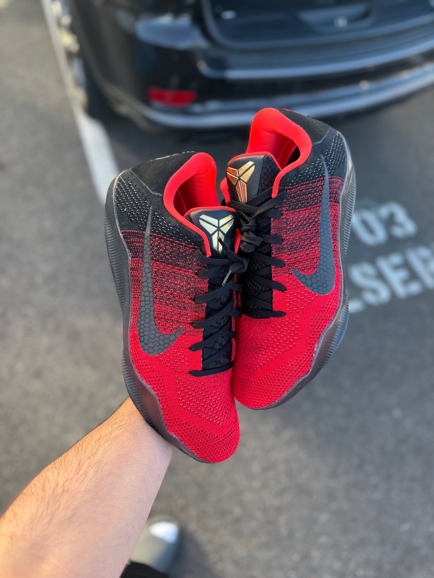 Kobe 11 Achilles Heel (size 14)