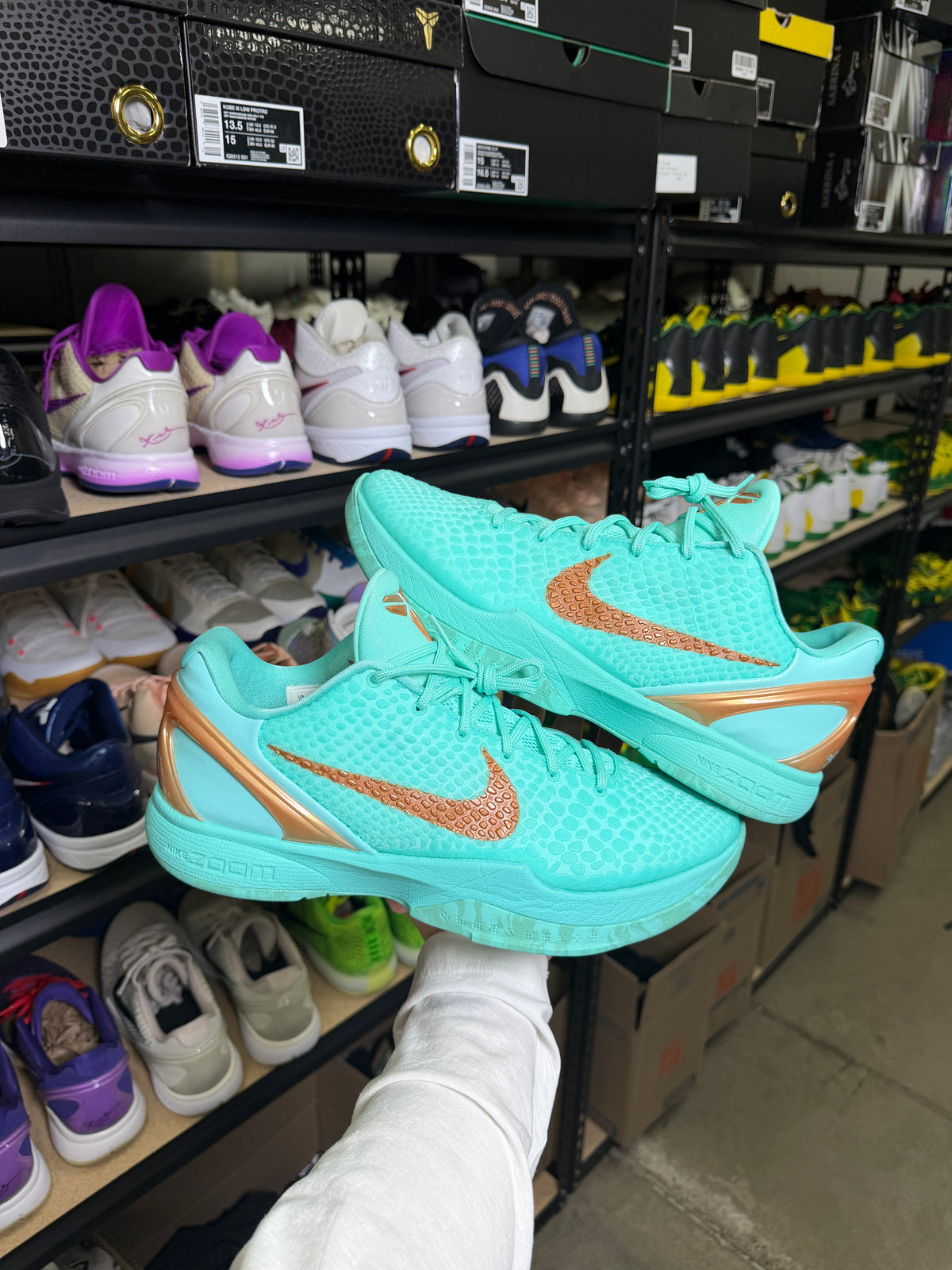 Kobe 6 Statue of Liberty (12)