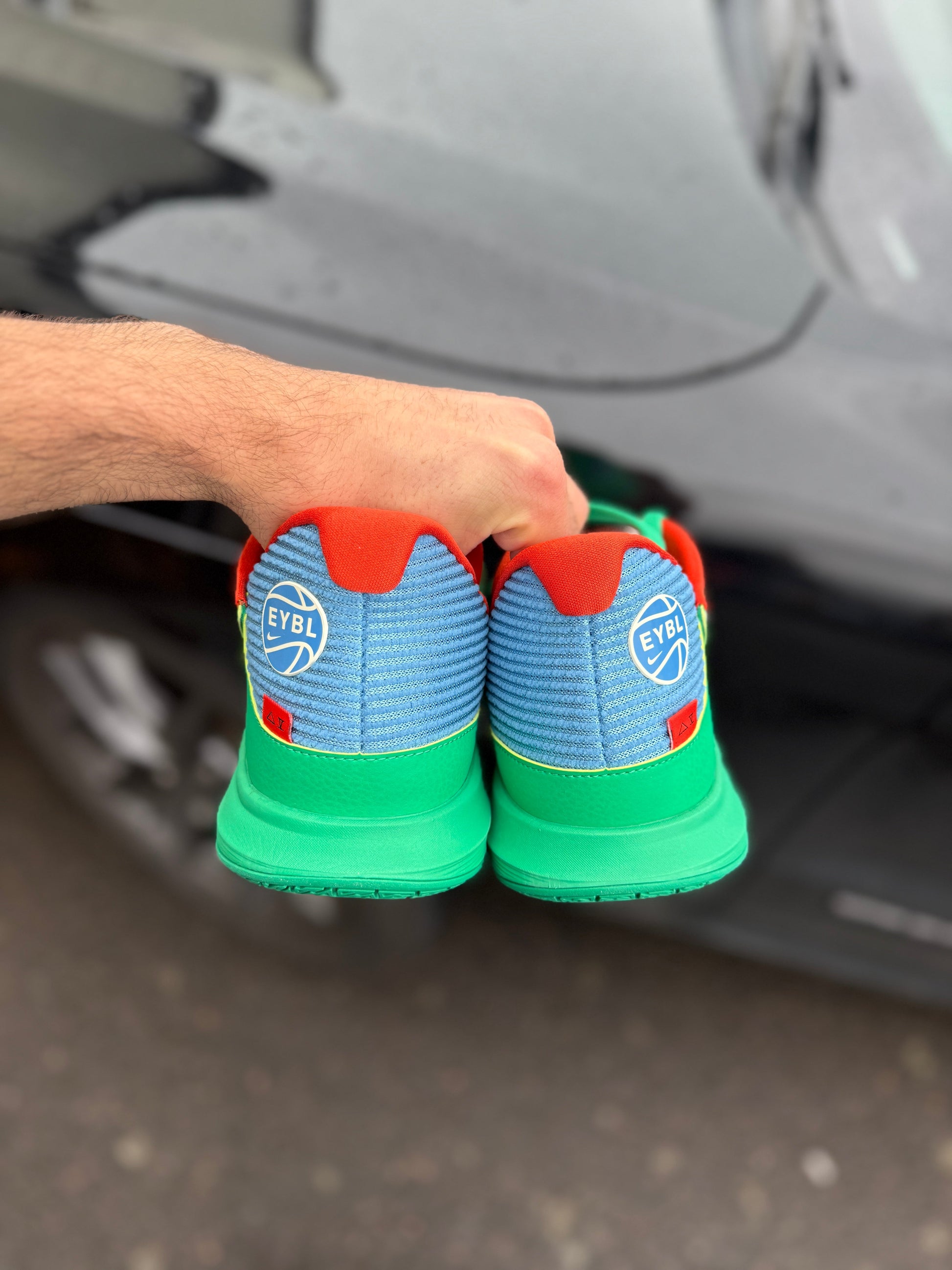 Kyrie 5 Eybl (size 13)