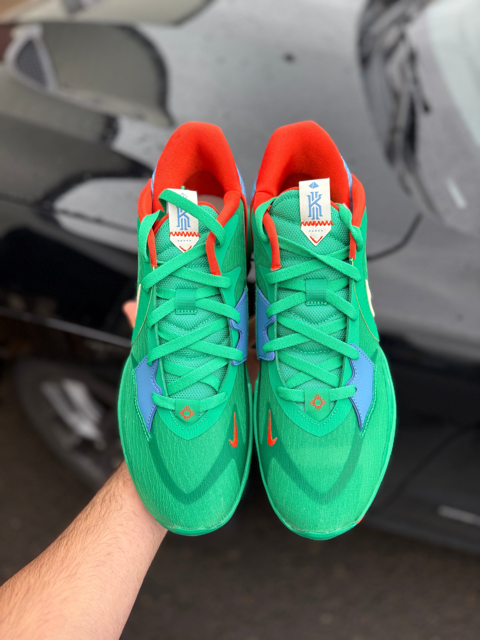 Kyrie 5 Eybl (size 13)