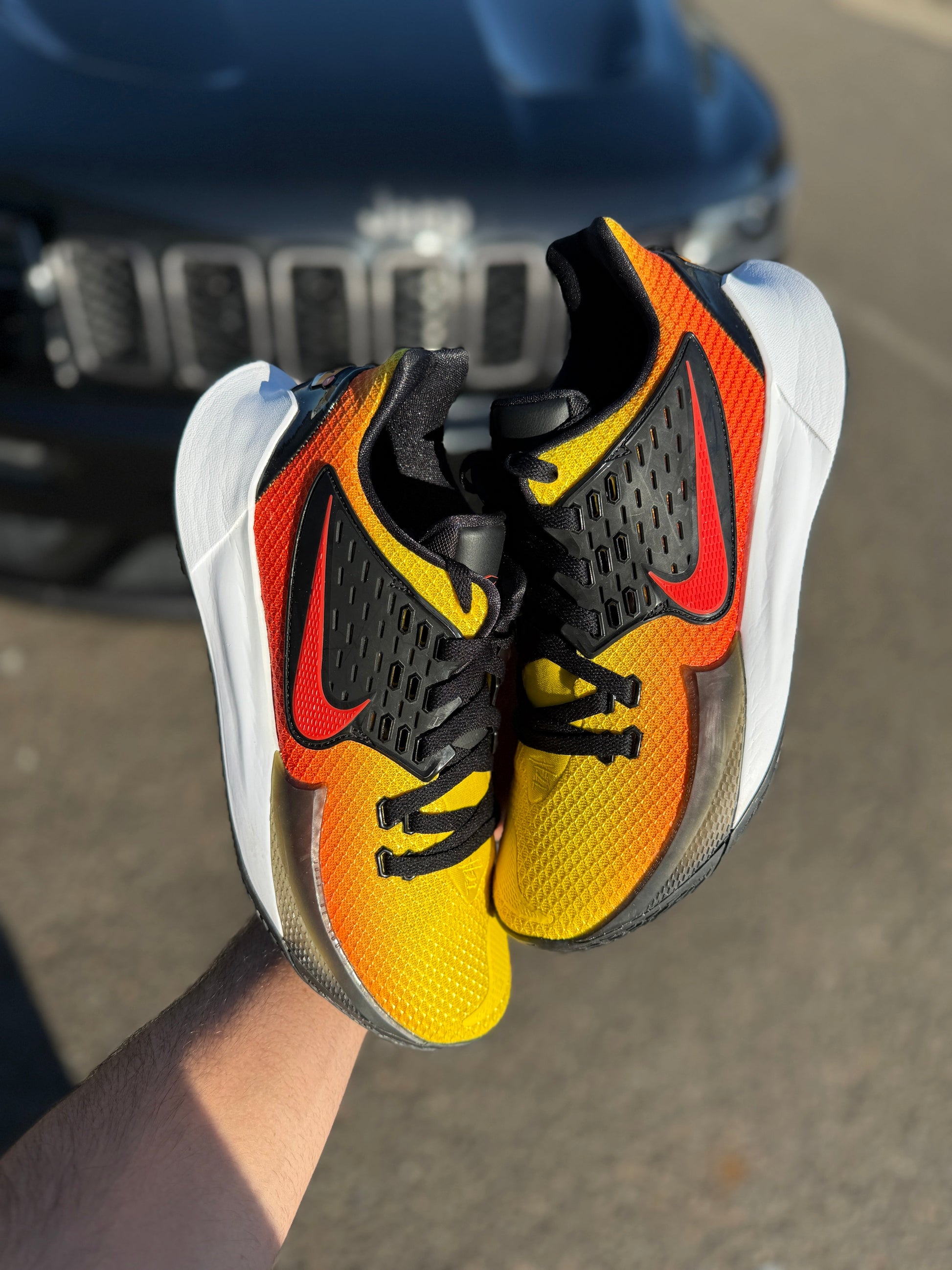 Kyrie Sunset (size 11)