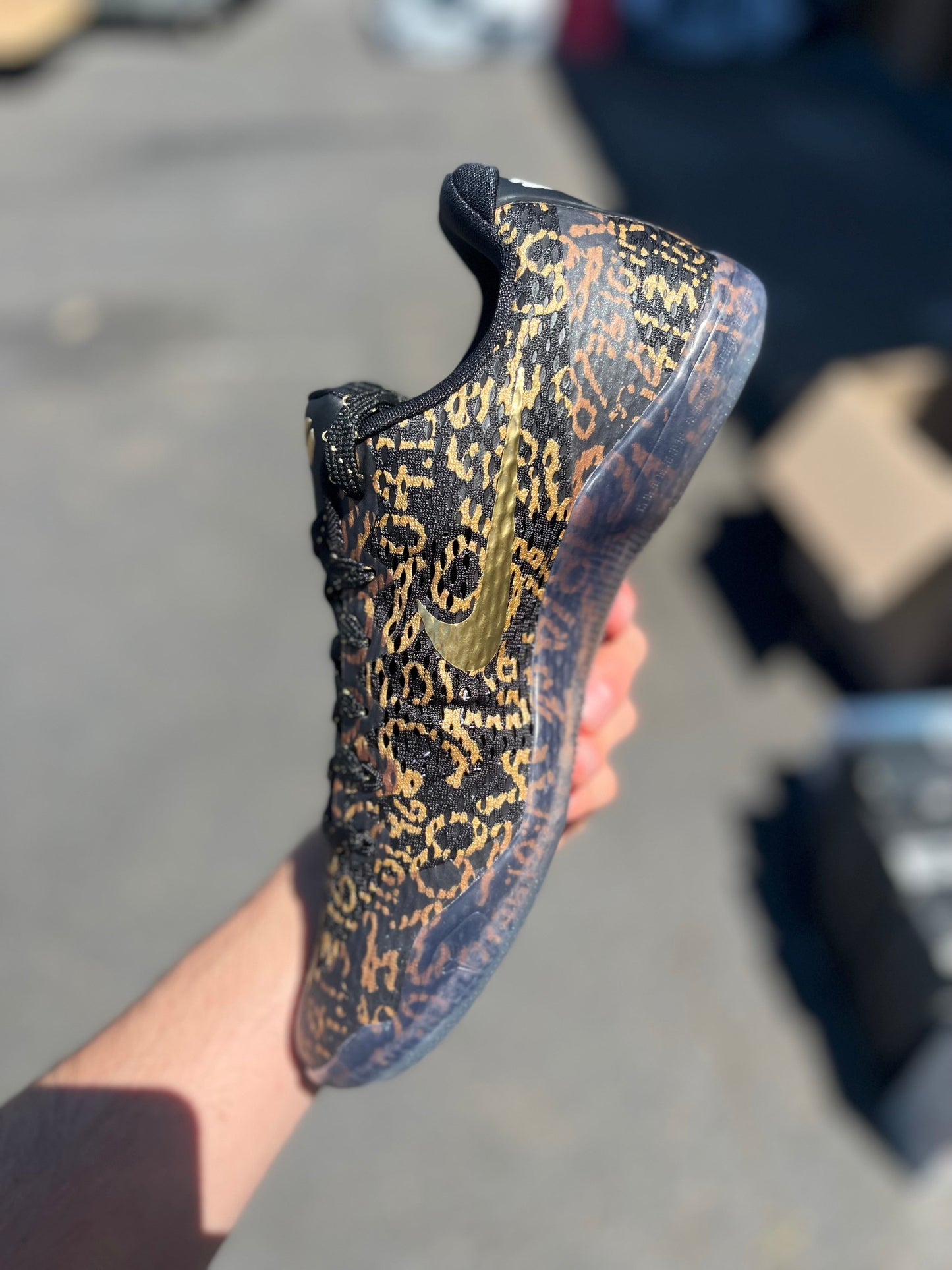 Mamba day id (size 10 / 10.5)