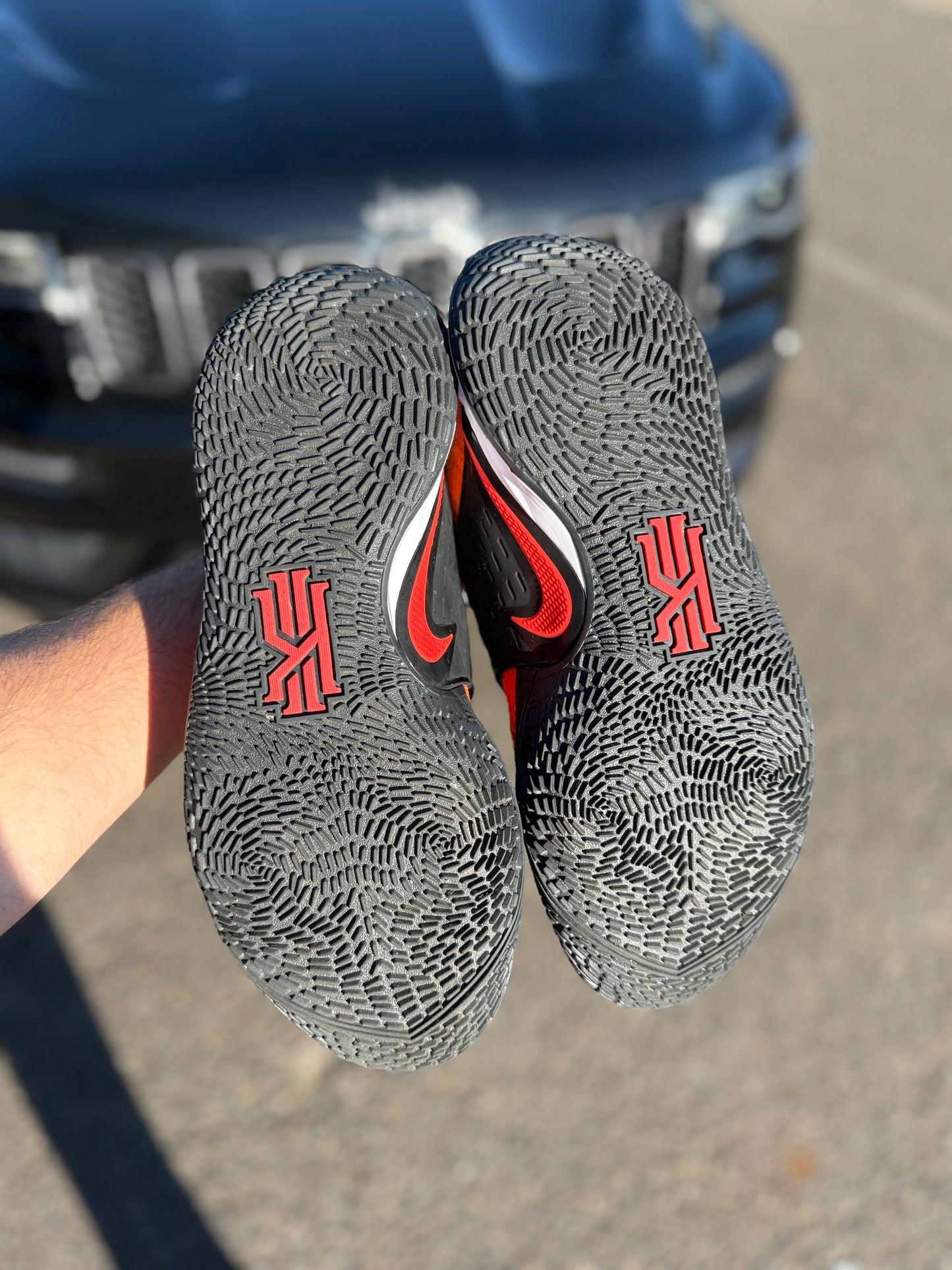 Kyrie Sunset (size 11)