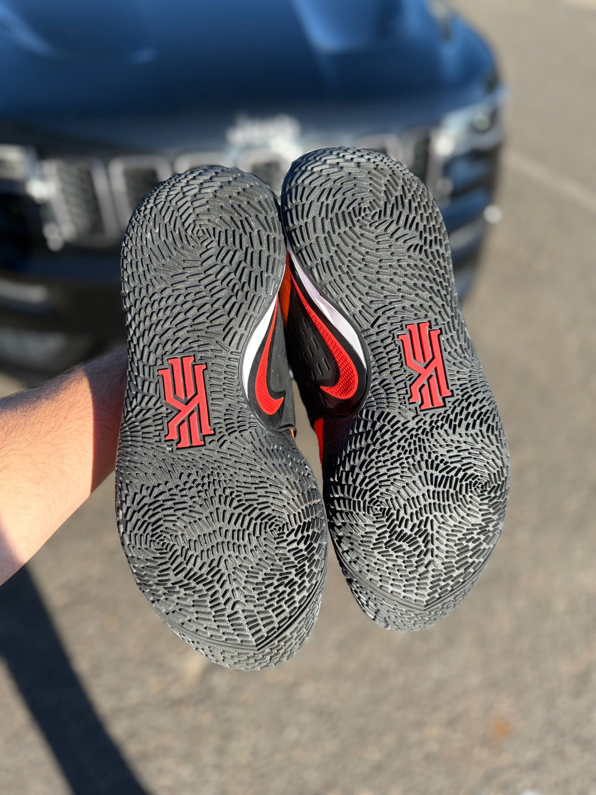 Kyrie Sunset (size 11)