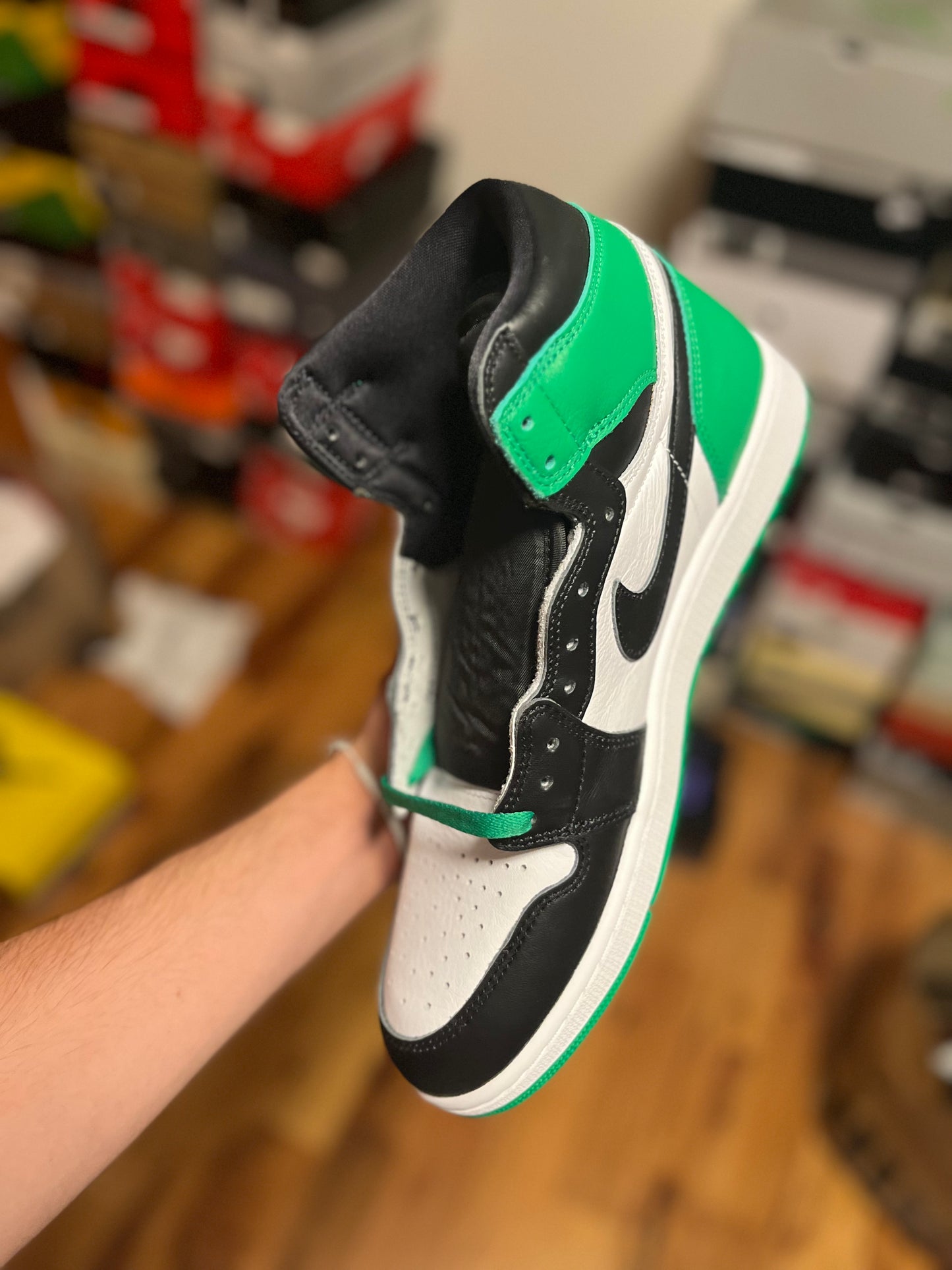 AJ1 ‘lucky green’ (size 6,12)